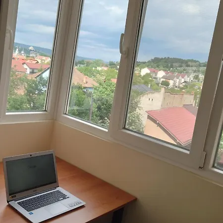 Newly Remodeled, Furnished, 3 Flat With Balcony And Mountain Views In *